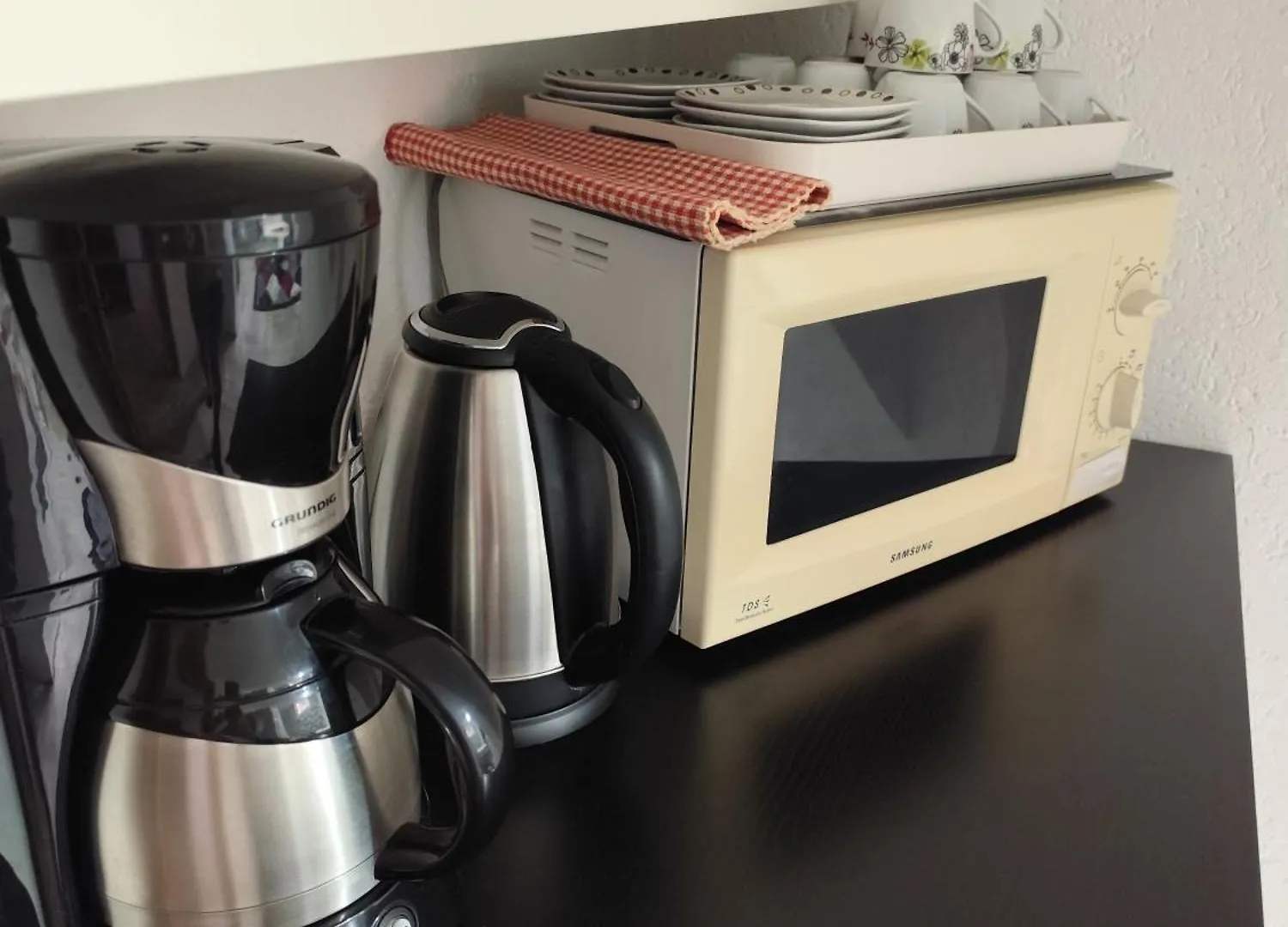 Apartment 65Qm Appartement Mit Innenhof - Netflix - Gameroom - Wlan - Central - Ps3 - Populaere Umgebung 'Lindener Berg' Hannover